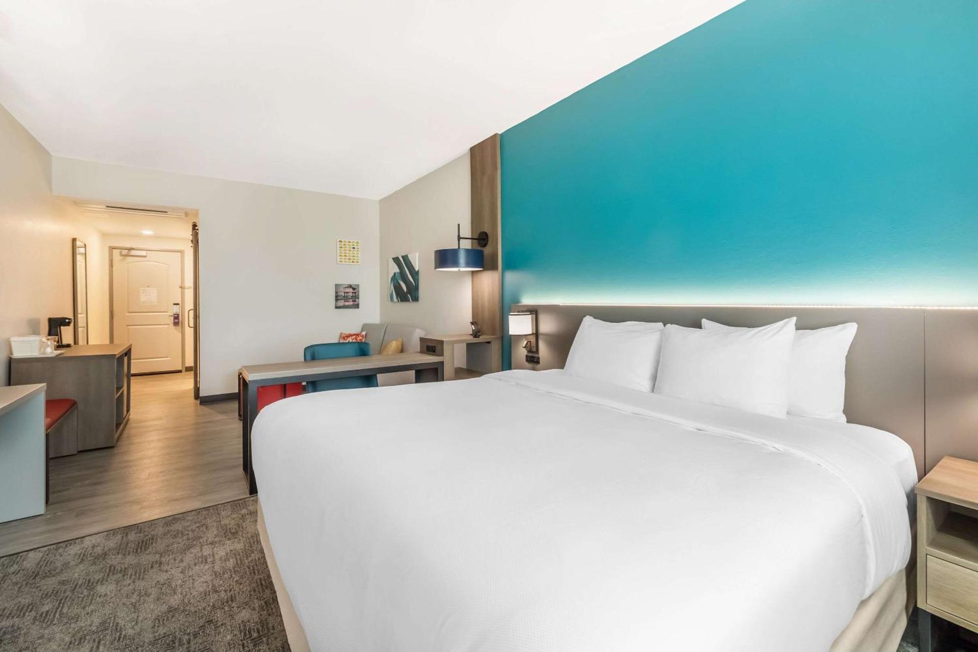 Comfort Suites Fort Myers East I-75 Exteriör bild